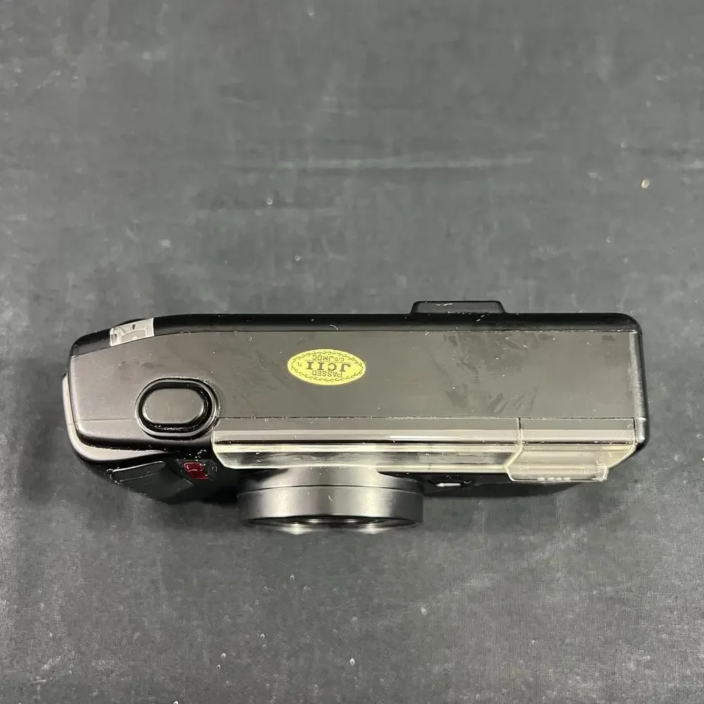 Nikon One Touch 35mm film Point & Shoot Camera 1:2.8 Lens - Bag & Manual